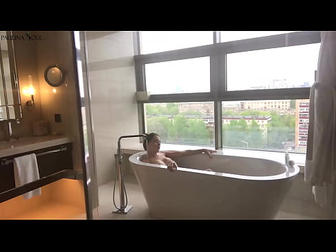 ❤️ Une énorme nana se branlant passionnément la chatte dans la salle de bains ❤ Fuck vidéo at porn fr.ideabuffet.top ❌️❤